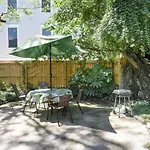 Savannah Canvas Cottage Off St Parking