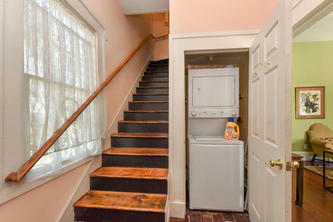 Apartamento Savannah Canvas Cottage Off St Parking