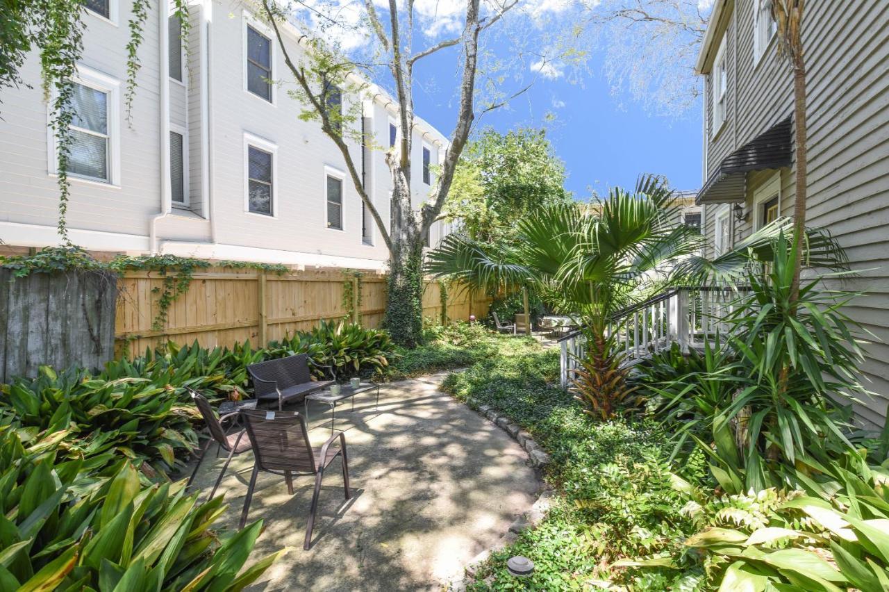 Savannah Canvas Cottage Off St Parking * Savannah