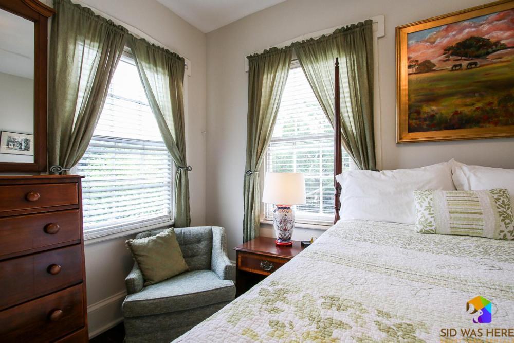 Savannah Canvas Cottage Off St Parking Savannah