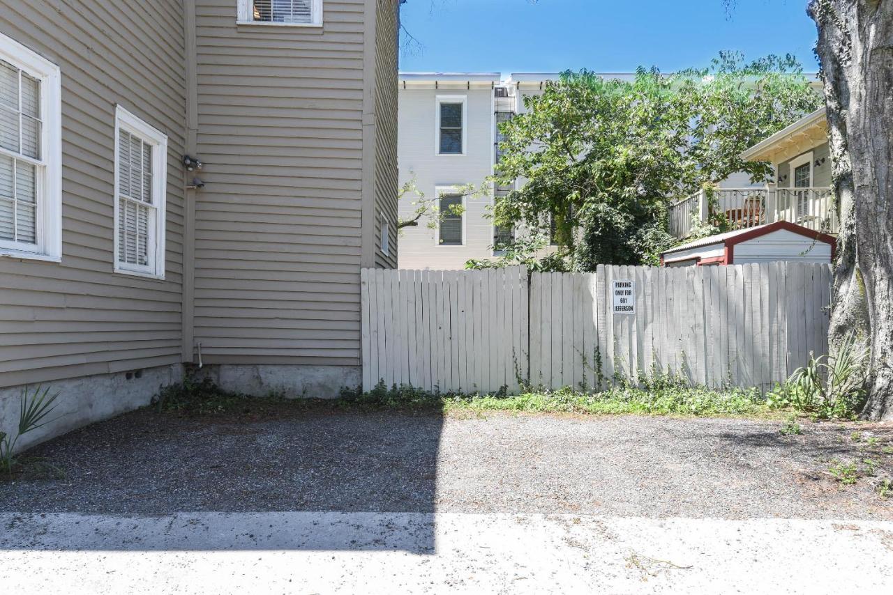 Apartment Savannah Canvas Cottage Off St Parking *