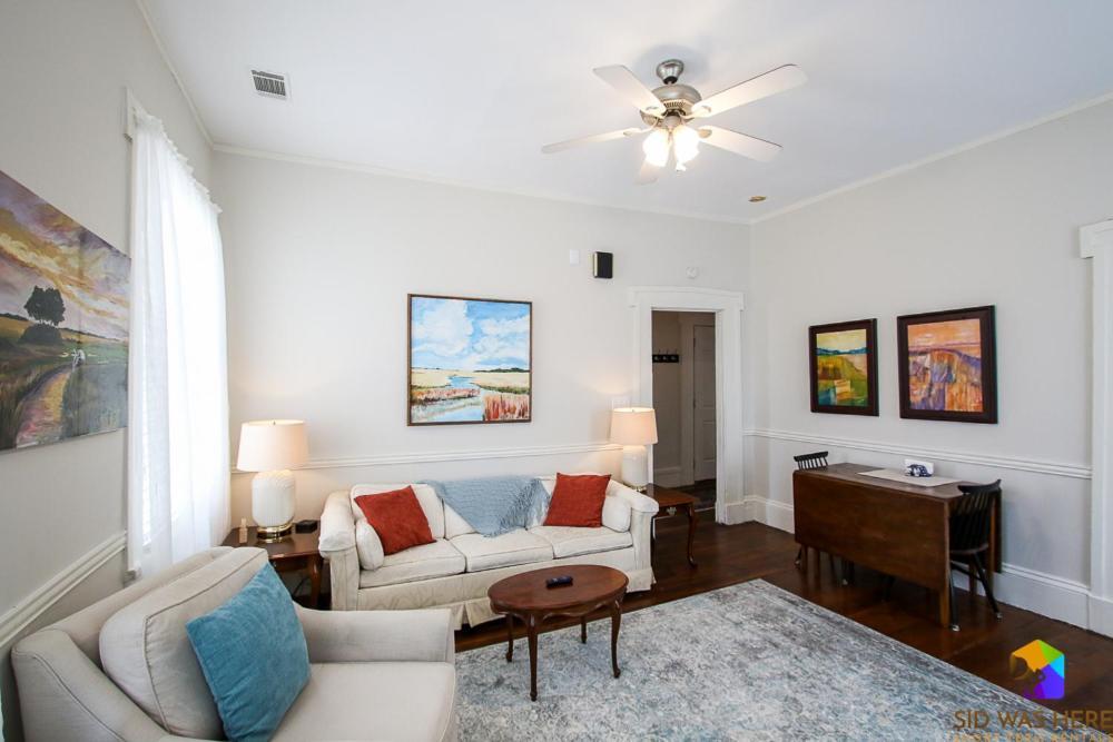 Apartment Savannah Canvas Cottage Off St Parking