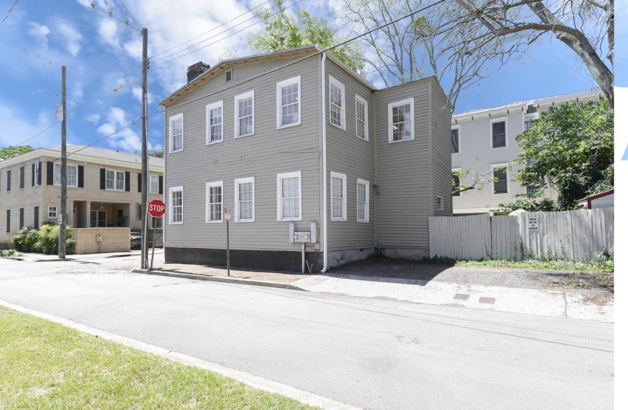 Savannah Canvas Cottage Off St Parking Apartment Savannah